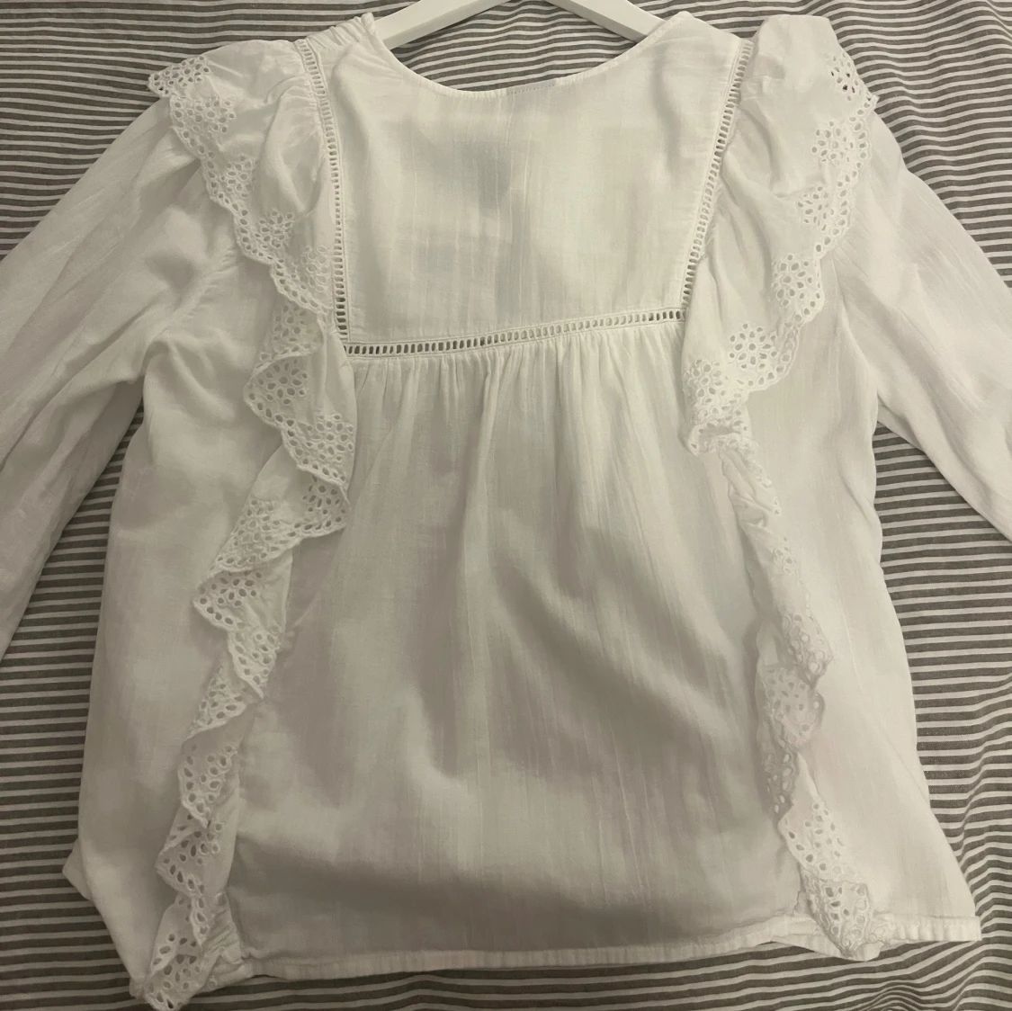 Vit blus Ginatricot - 3