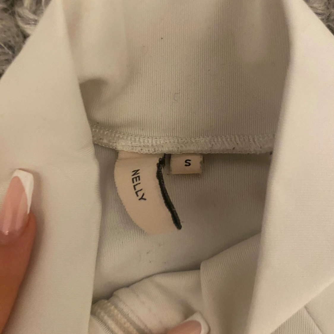 Vit ziptröja från Nelly - 1