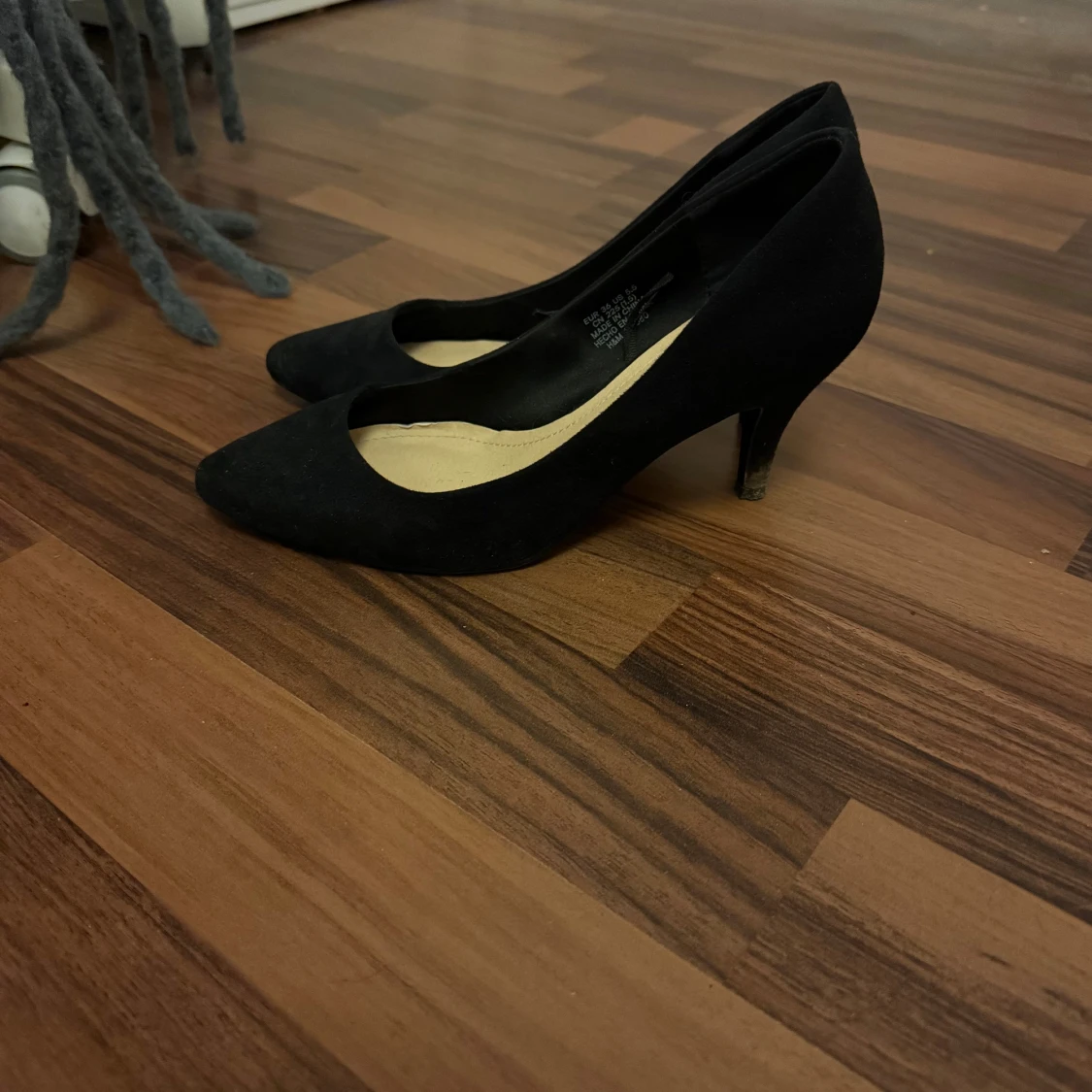 Svarta pumps från H&M, storlek 36 - 1
