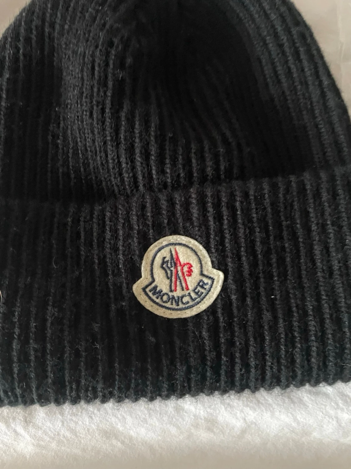 Moncler mössa - 1