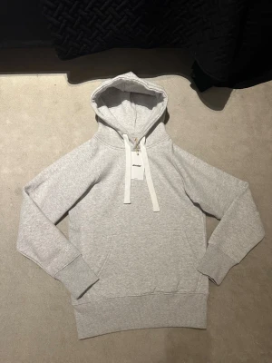 Russemerch - Helt o använd hoodie från Russemerch. Storlek S.  Säljes pga för liten på mig. Ny pris 500