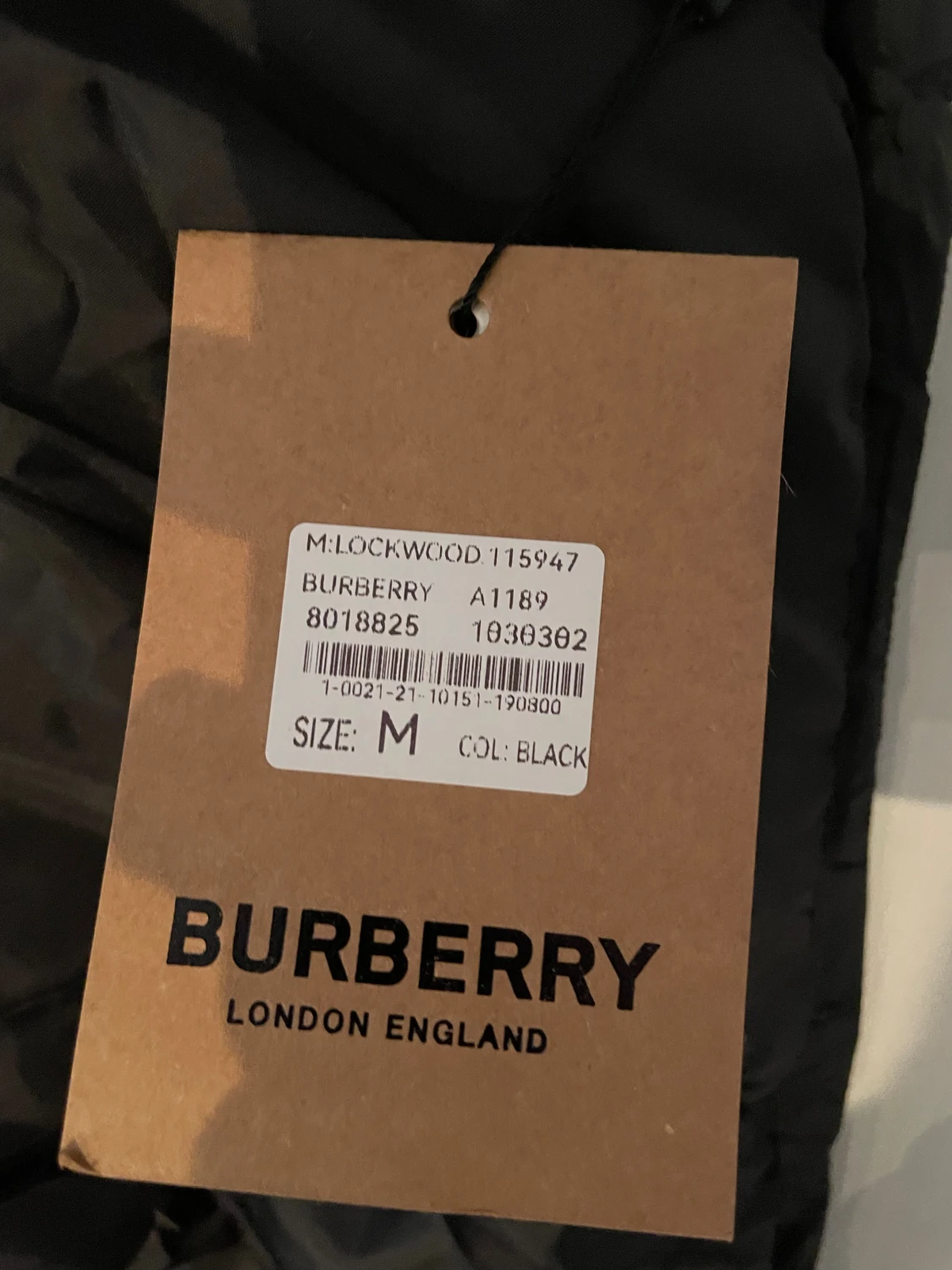 Svart pufferjacka från Burberry M - 2