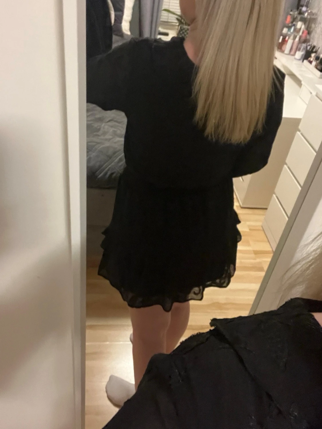 Svart kort klänning från Nelly - 1