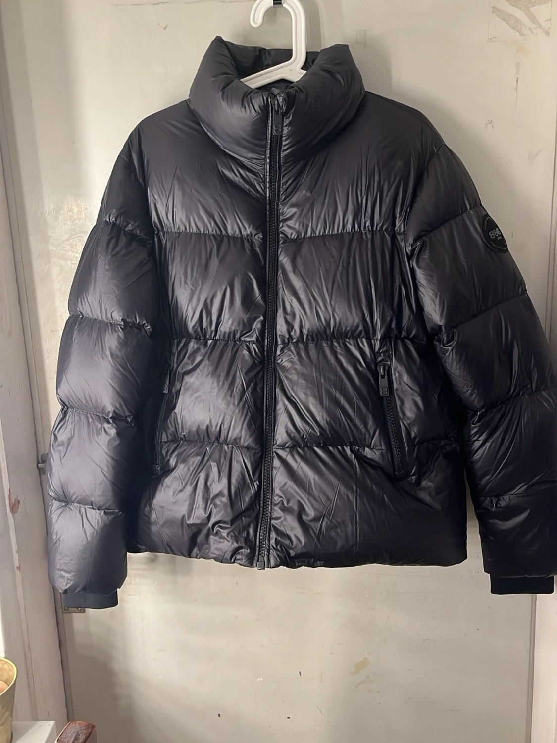 Svart pufferjacka