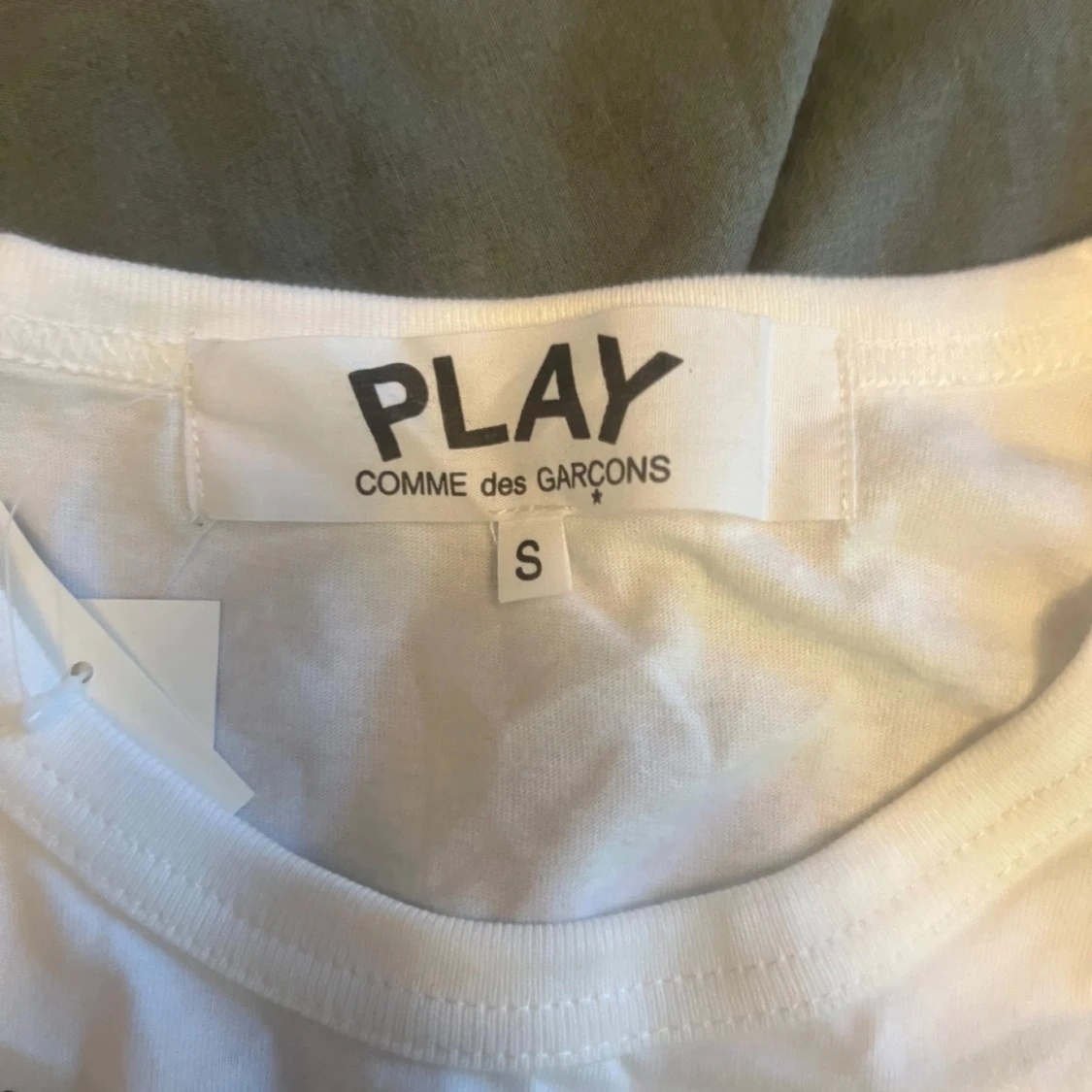 Vit t-shirt Comme des Garçons Play  - 2