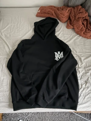 Amiri hoodie  - Lite använd i storlek XL passar L 