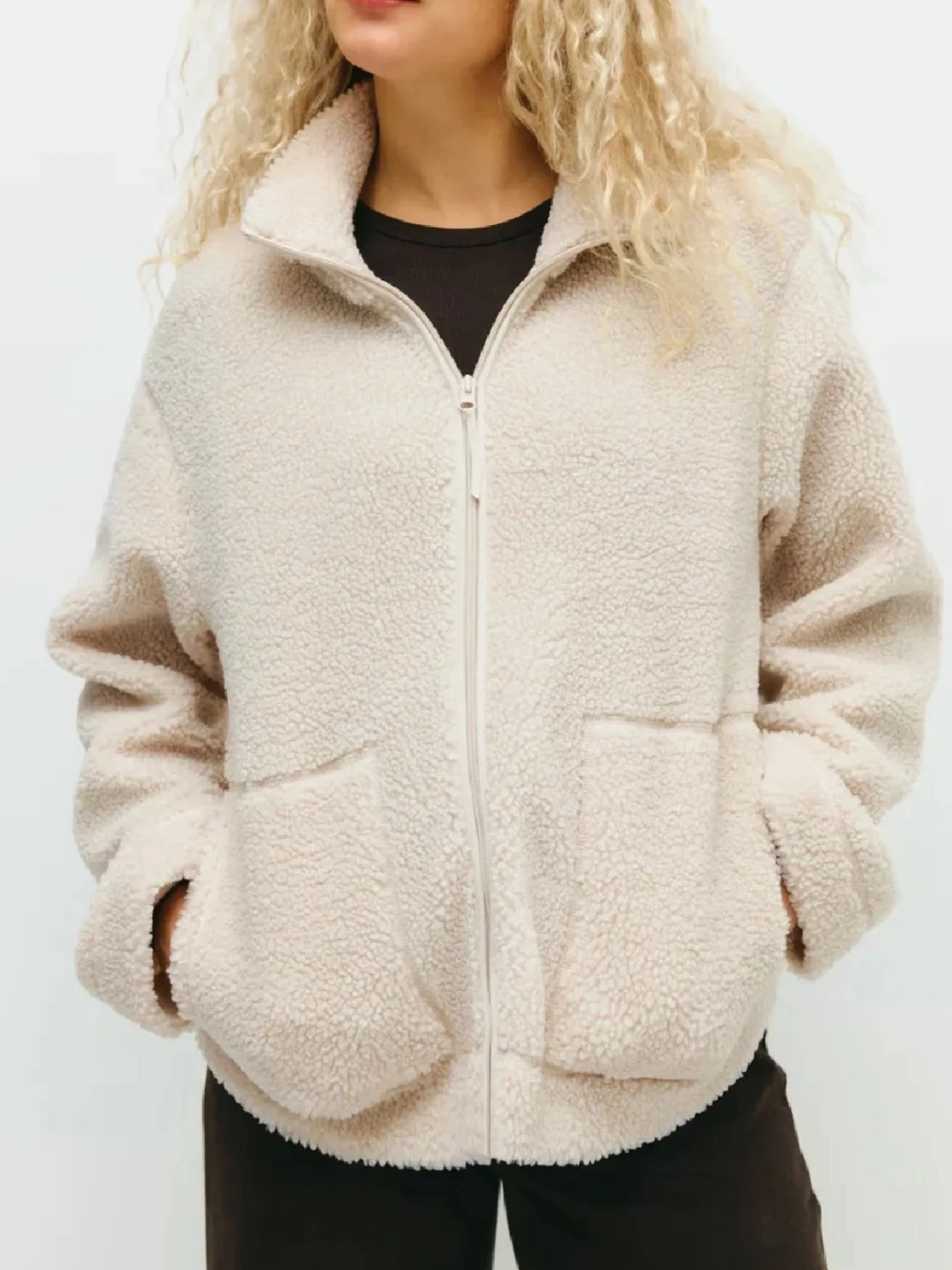 Beige teddyjacka med dragkedja