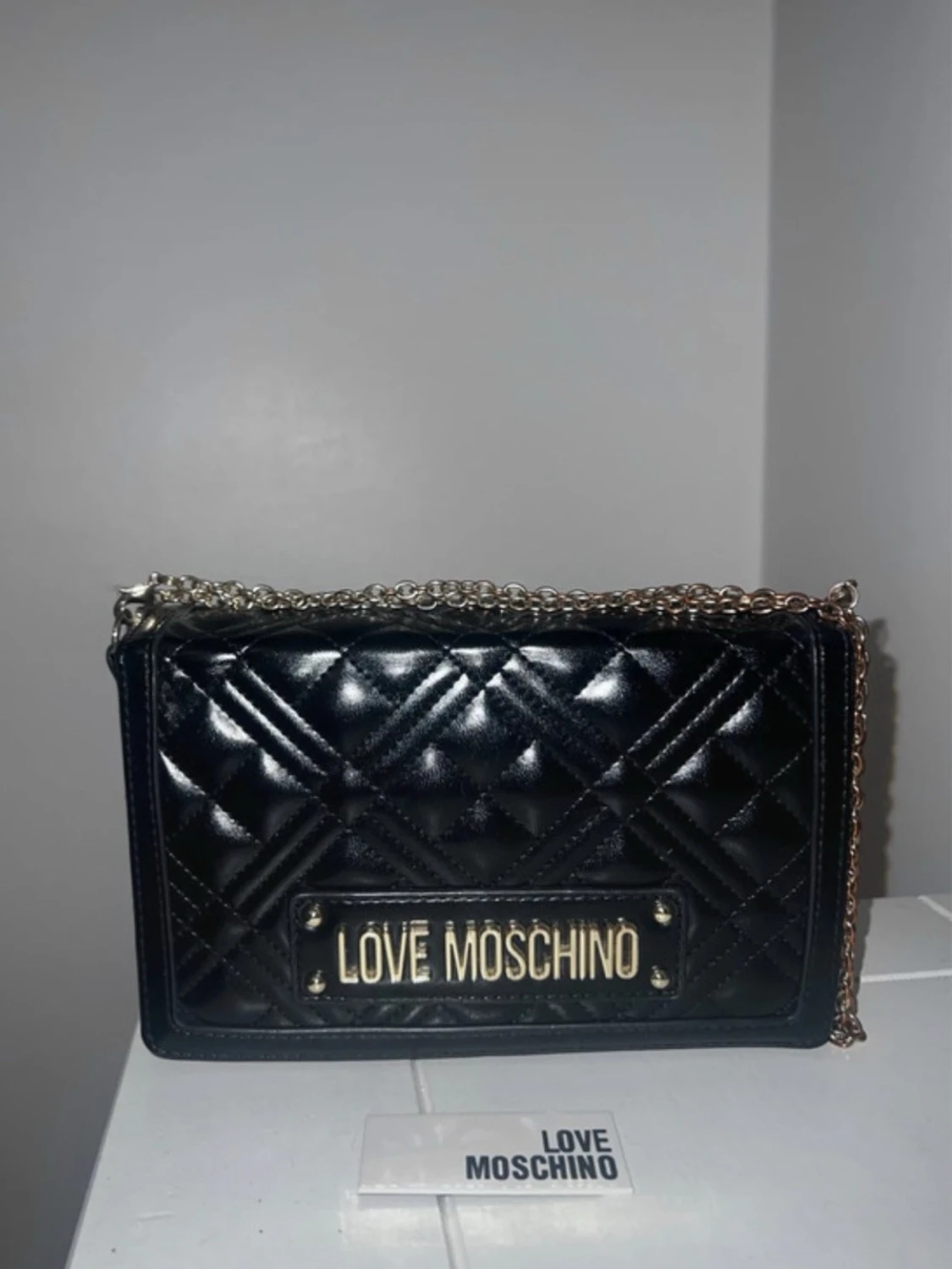 Svart axelväska Love Moschino