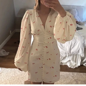 ADOORE KLÄNNING - Helt ny med lappar kvar💗