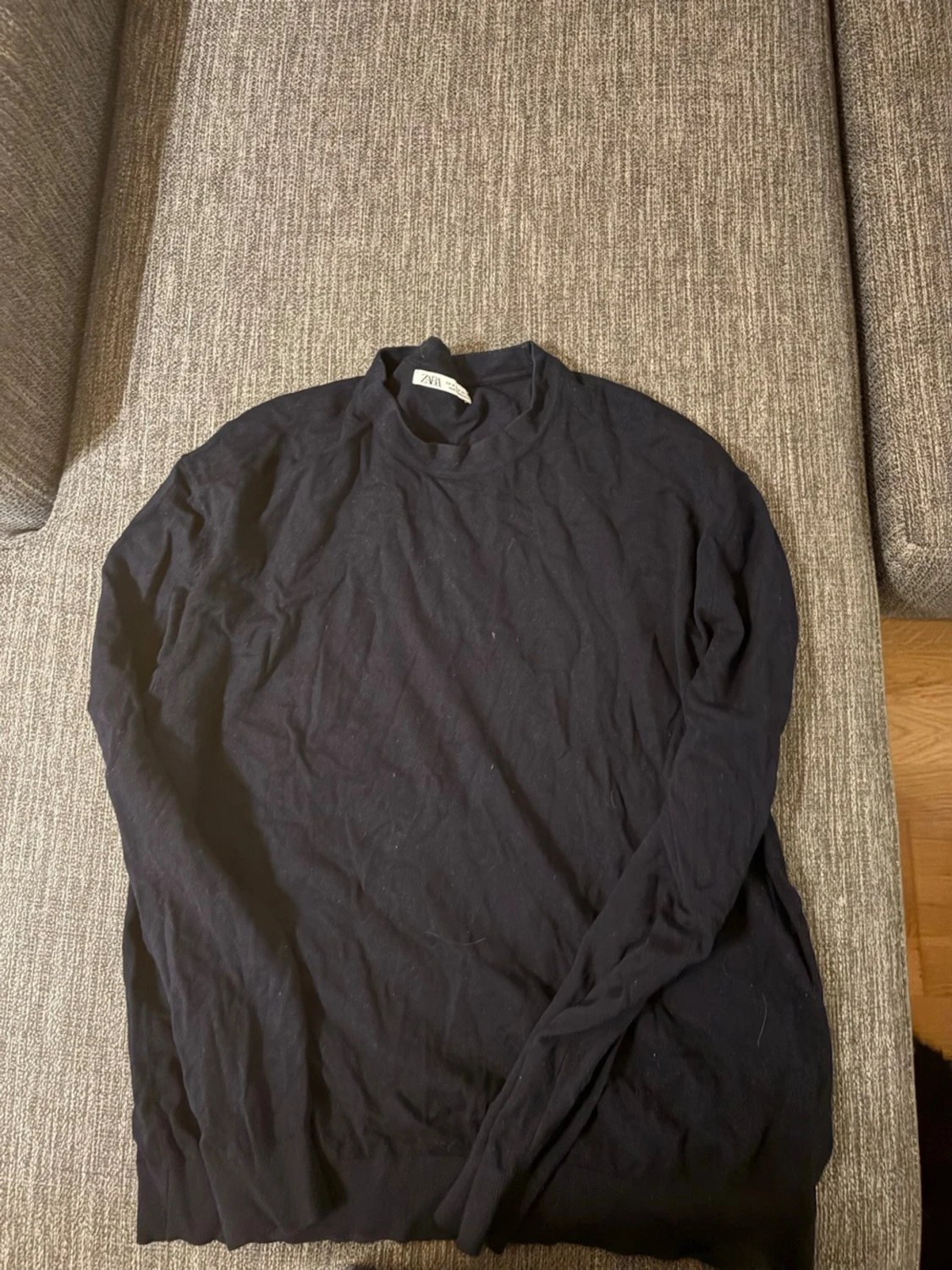 Marinblå stickad tröja från Zara