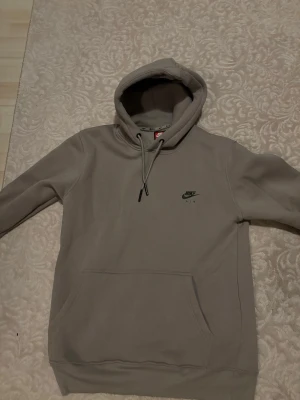 Hoodie - Storlek L