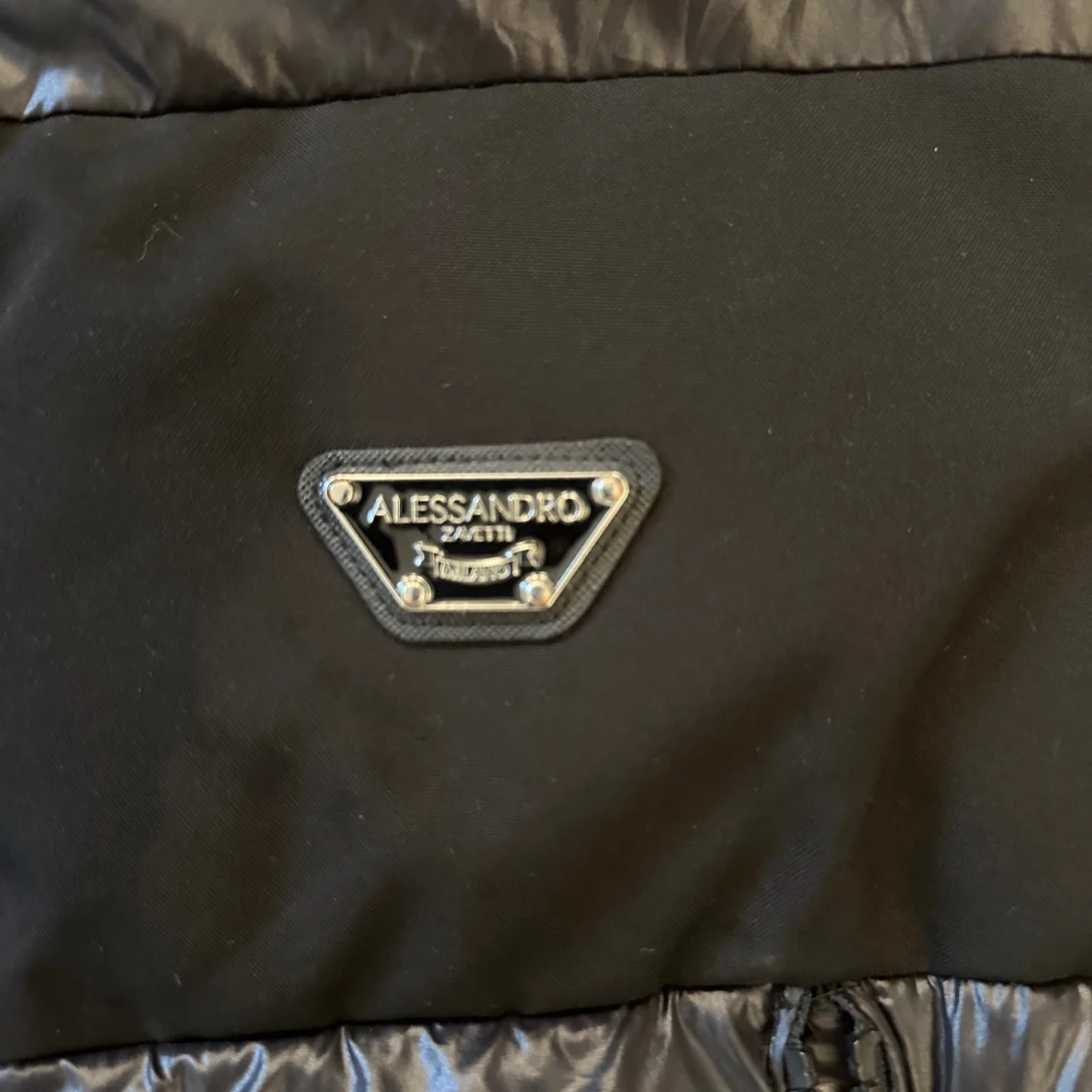 Svart pufferjacka Alessandro Zavetti S - 1