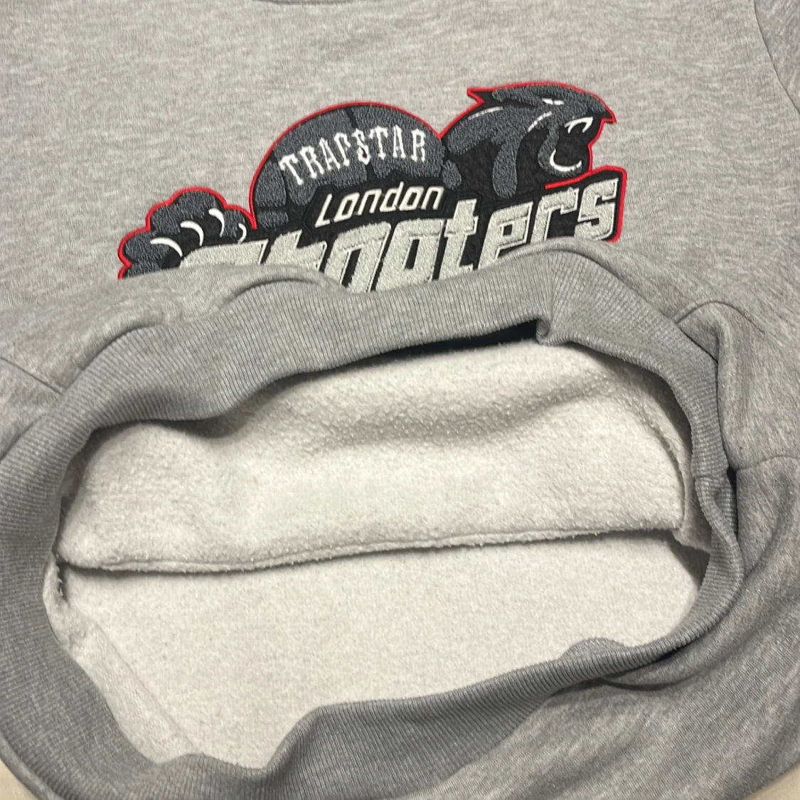 Grå hoodie Trapstar London Shooters - 3