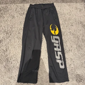 Gasp byxor - Gasp byxor storlek S. Inga snören kvar, fint skick