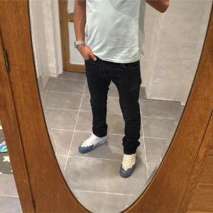 Nudie jeans  - Ett par snygga byxor från nudie i storlek W29 L32 