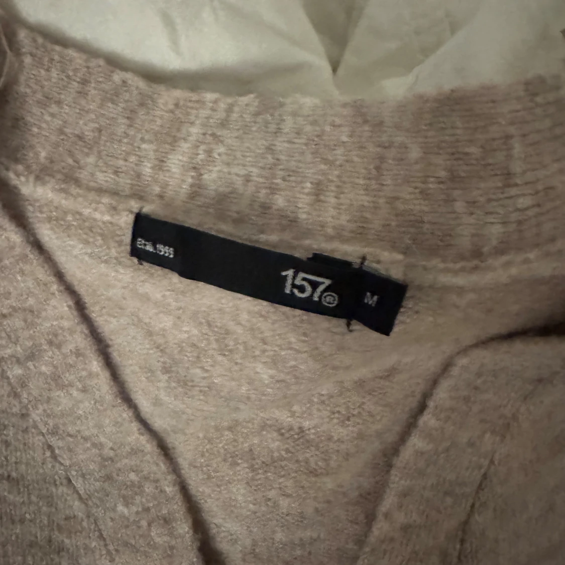 Beige kofta från 157 med knappar - 1