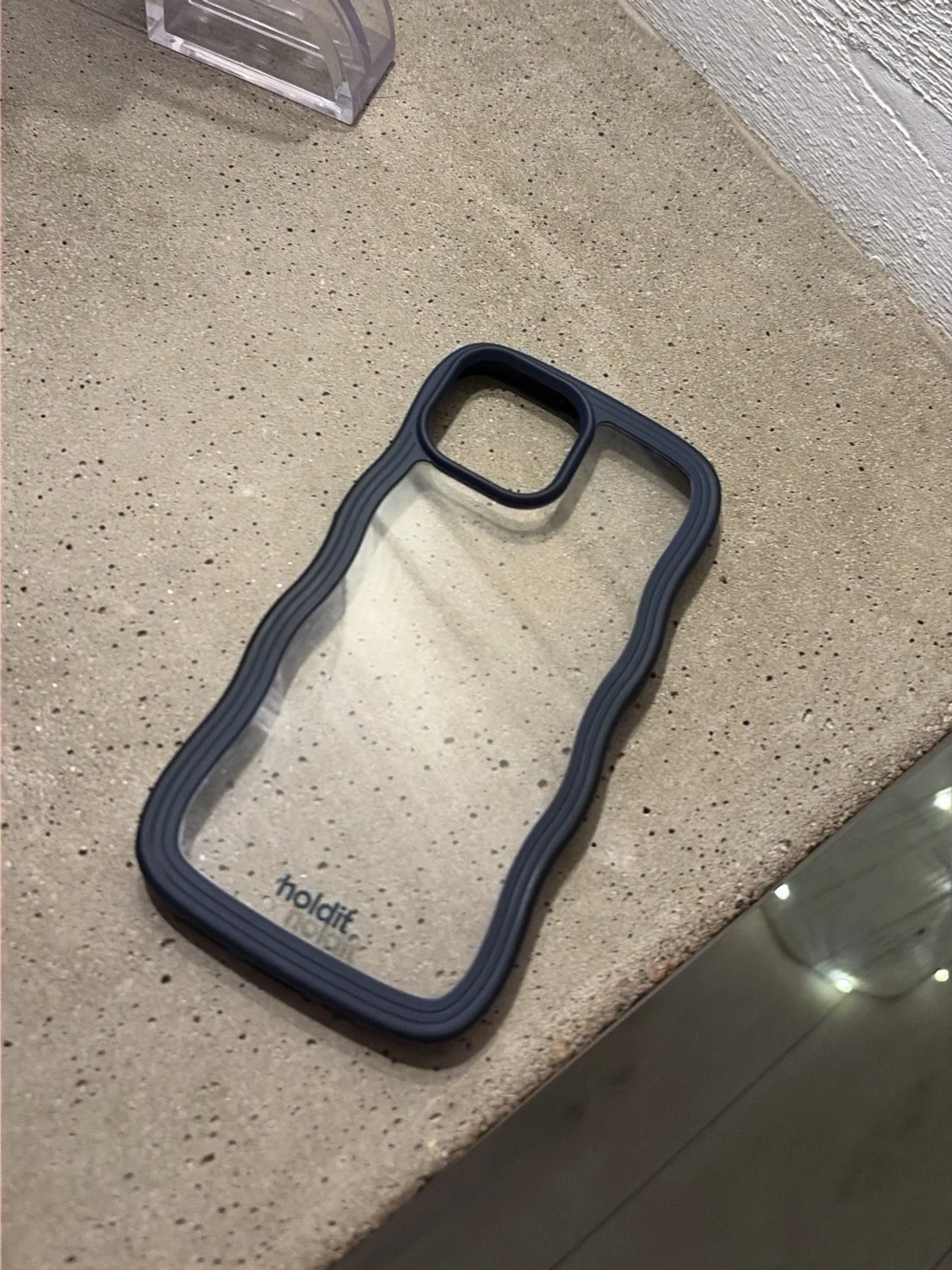 wavy case ifrån holdit  - 1