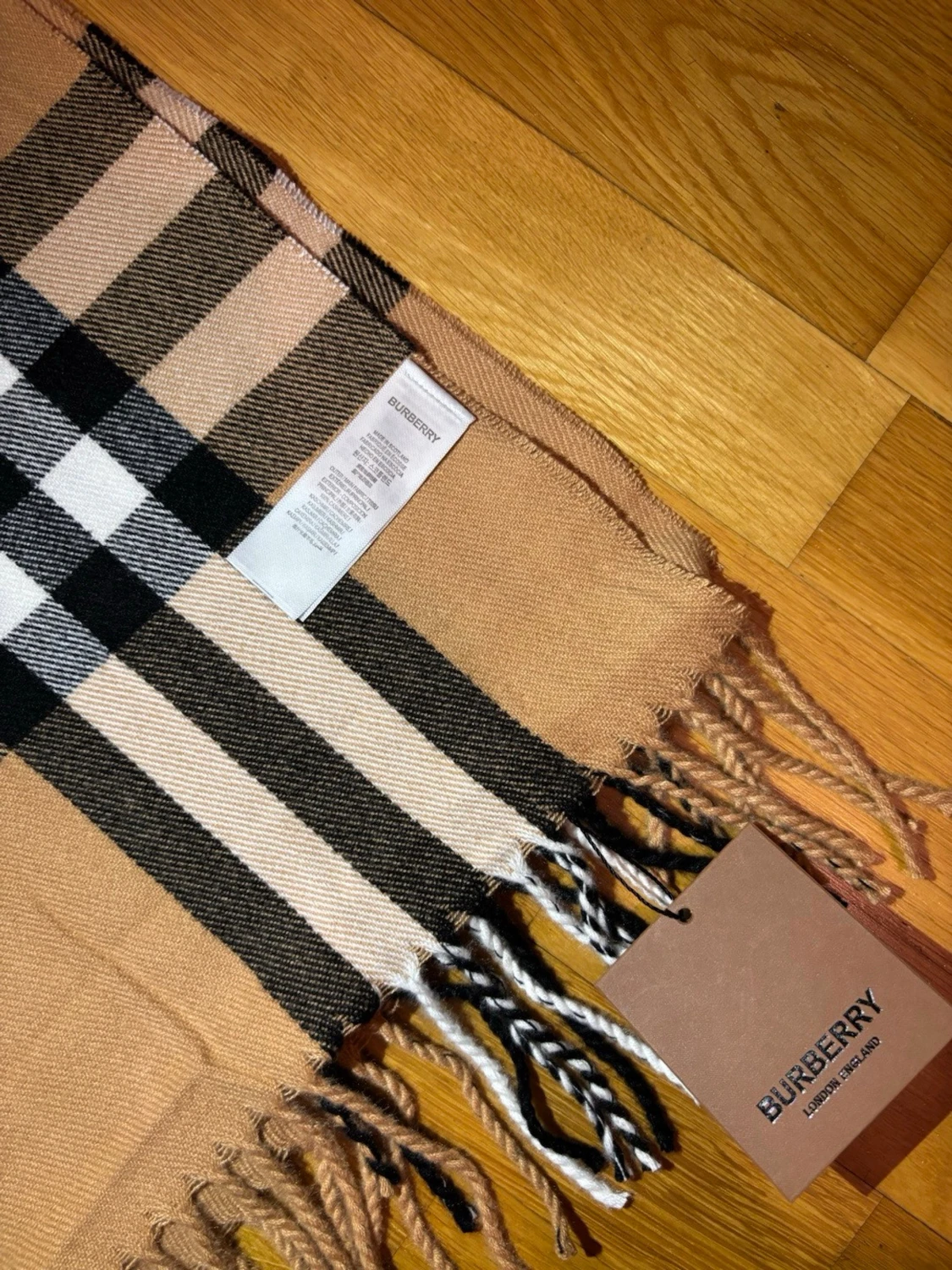 Rutig beige scarf från Burberry - 2