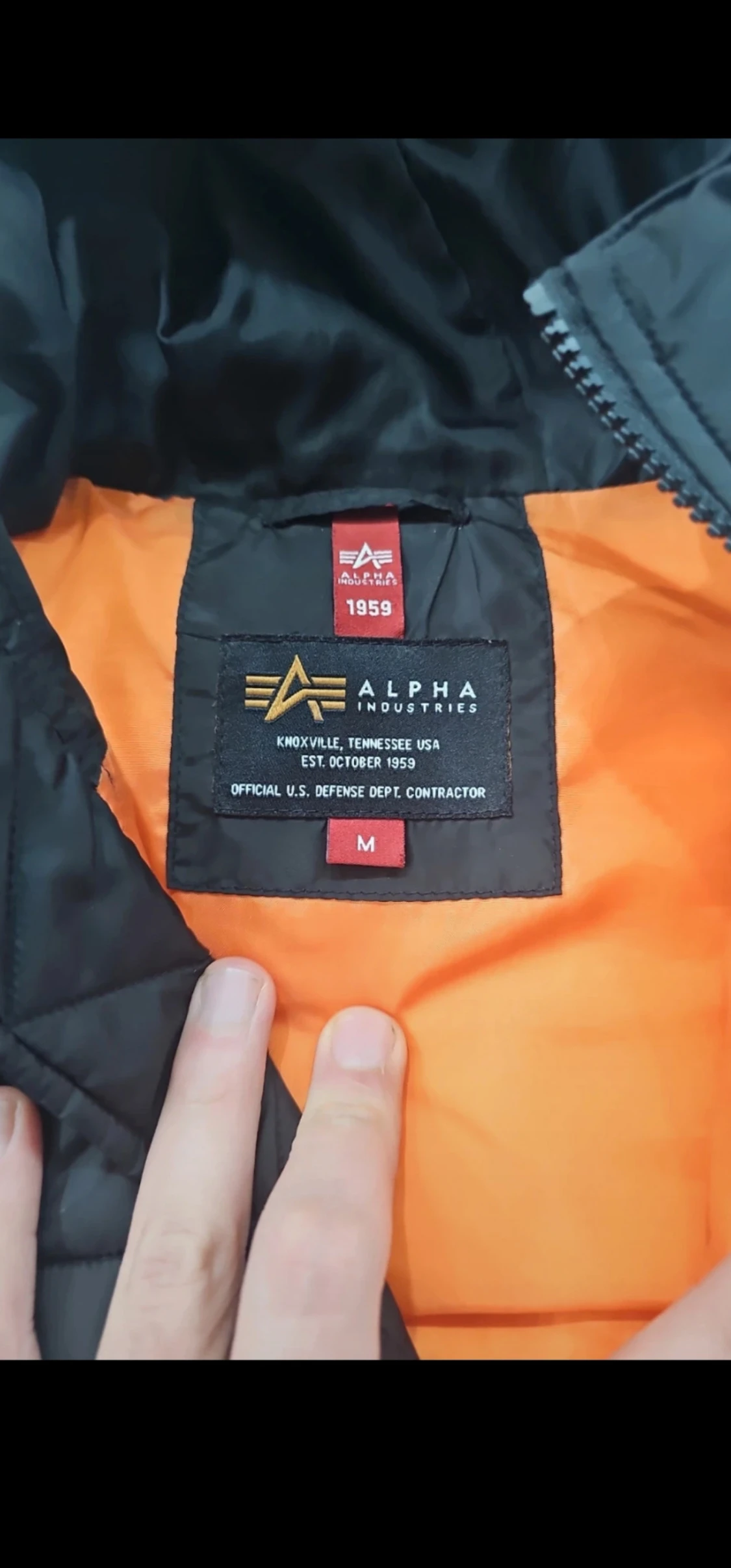 Svart dunväst Alpha Industries M - 2
