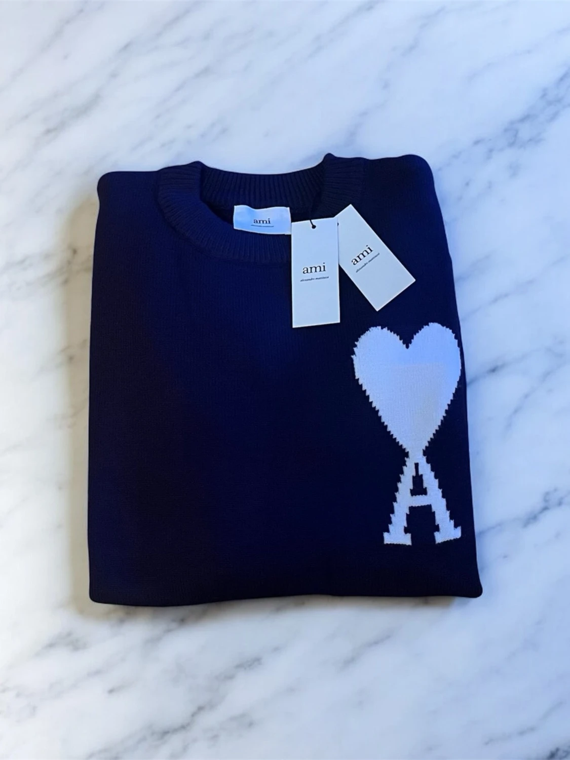 Mörkblå stickad tröja från Ami - 2