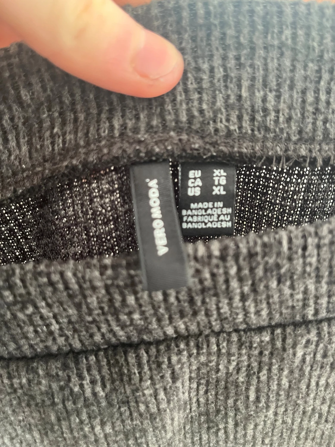 Grå ribbad långkjol från Vero Moda - 1