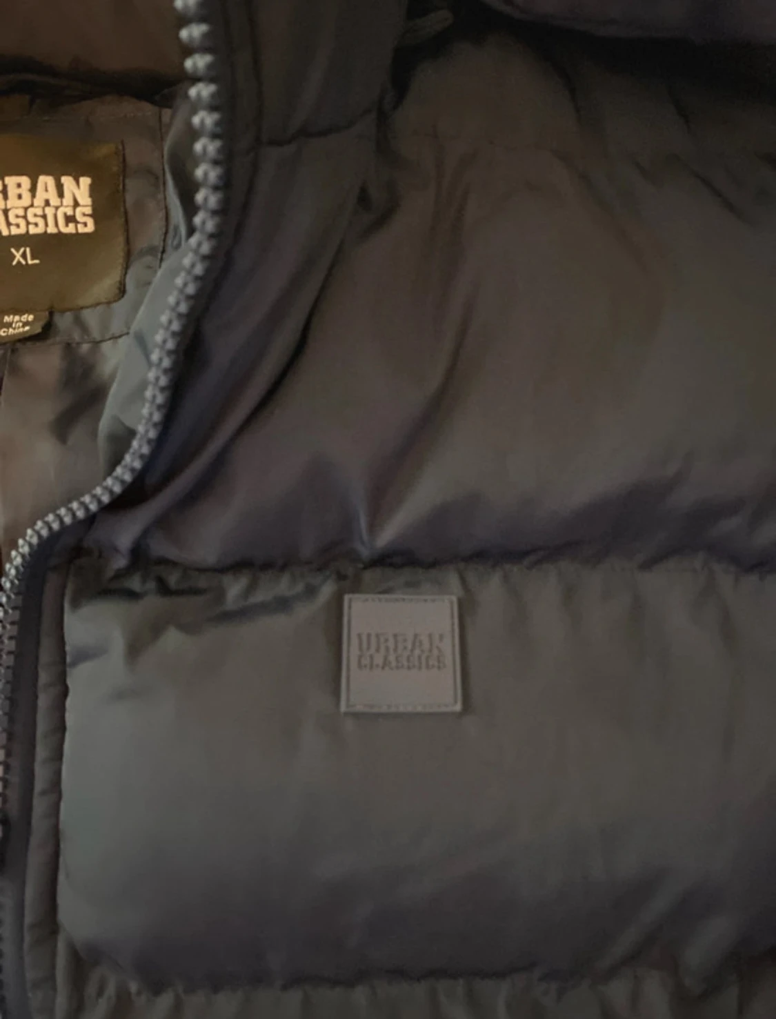 Mörkblå pufferjacka Urban Classics XL - 2