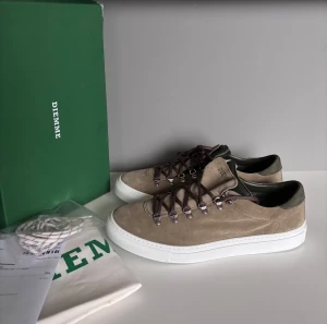 Diemme skor - Säljer ett par snygga diemme skor i storlek 45, cond 10/10 helt nya i box. Kommer med all OG inklusive kvitto