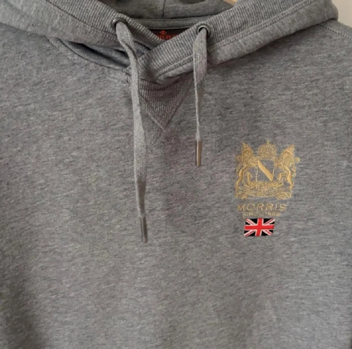 Grå hoodie från Morris - 1