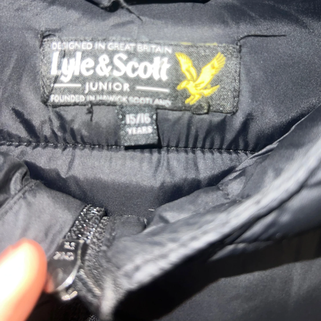 Svart höst/vår jacka från Lyle & Scott - 1