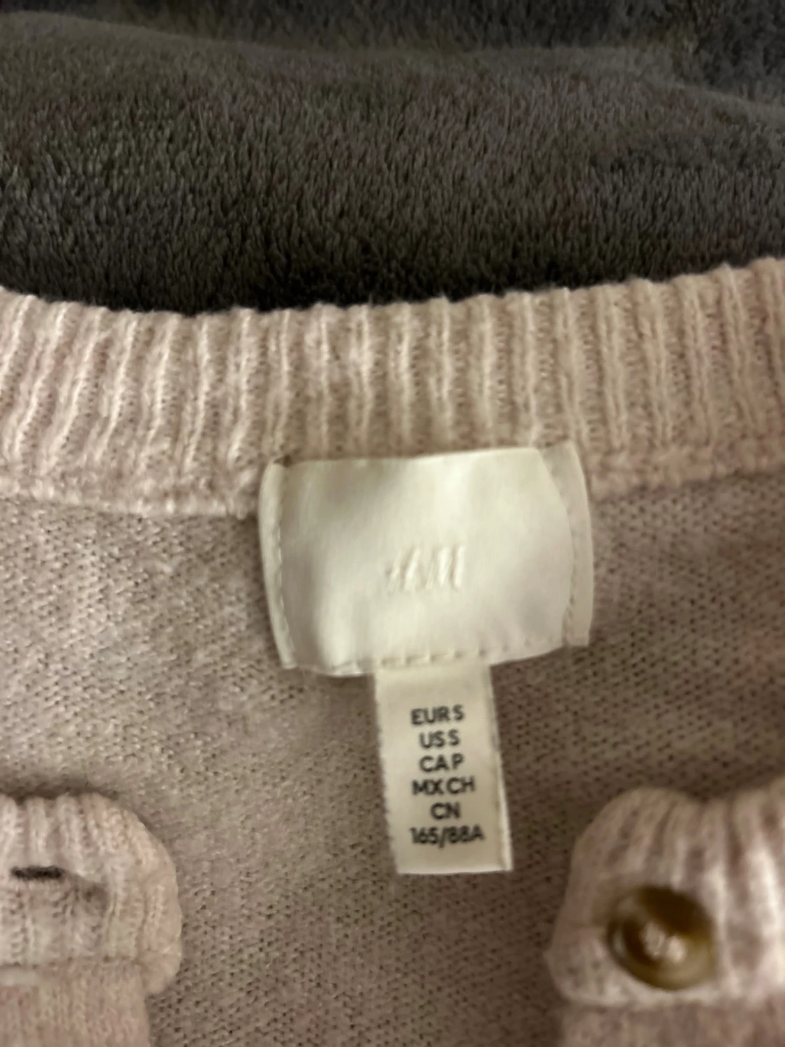Ljusbeige kofta från H&M - 1
