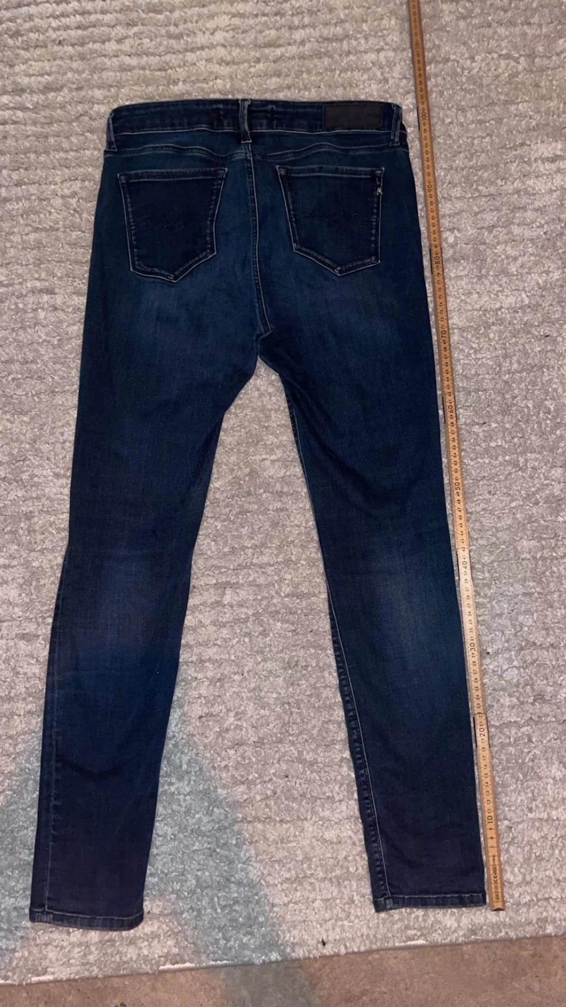 Mörkblåa replay i slimfit - 2