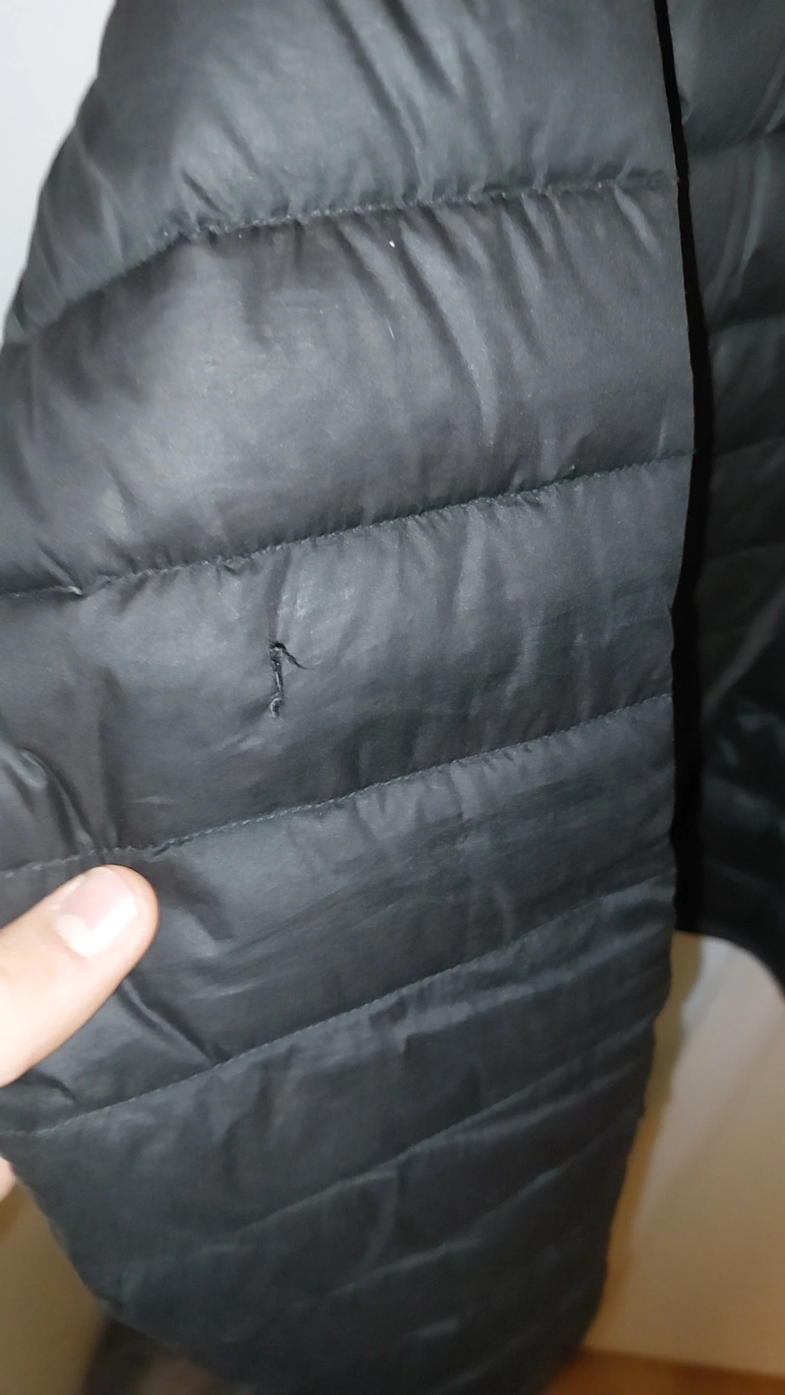 Svart dunjacka från Colmar med huva - 3