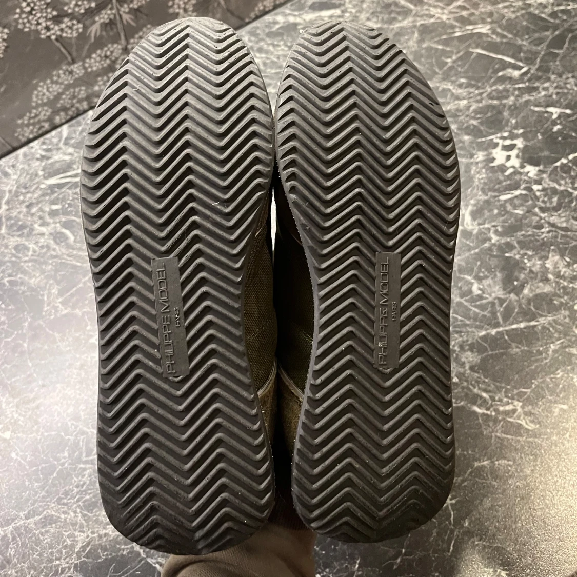 Gröna sneakers från Philippe Model - 93