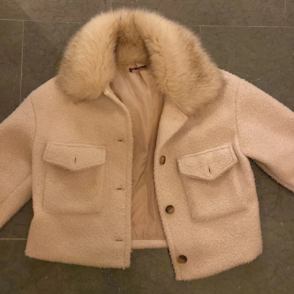 Chelsea kappa med päls  - 1