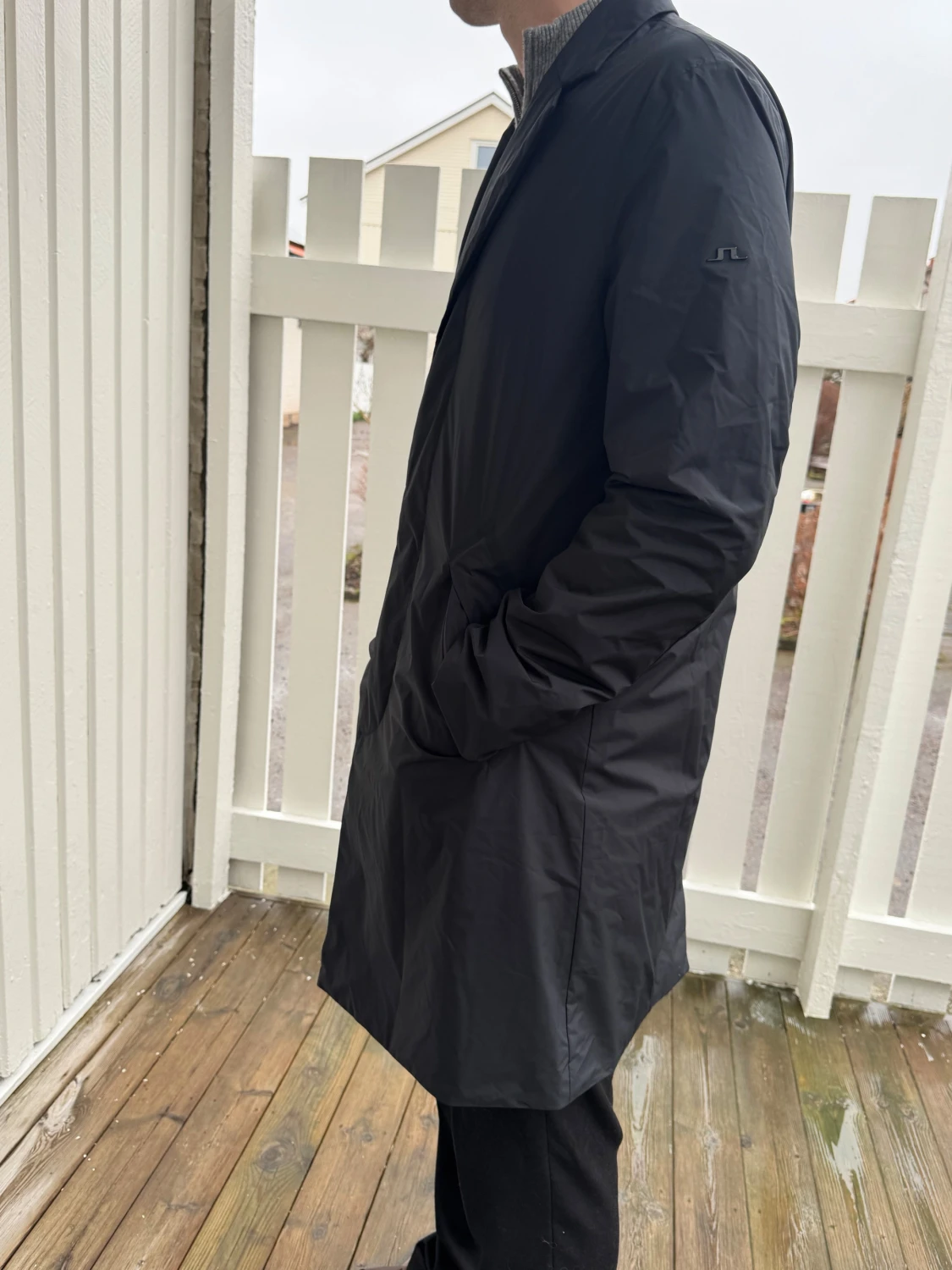 Svart rock från J.Lindeberg - 1