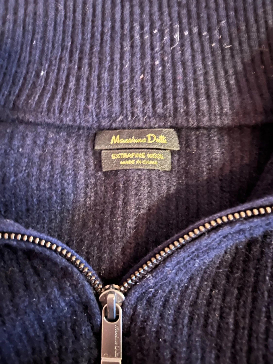 Mörkblå stickad half zip från Massimo Dutti - 2