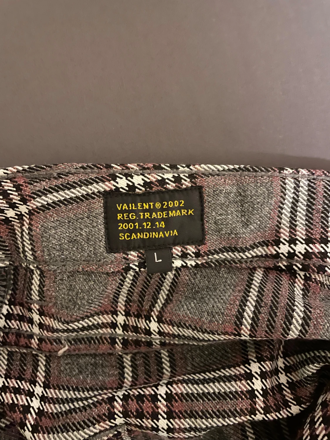 Rutig kostymbyxa från Vailent, storlek L - 2