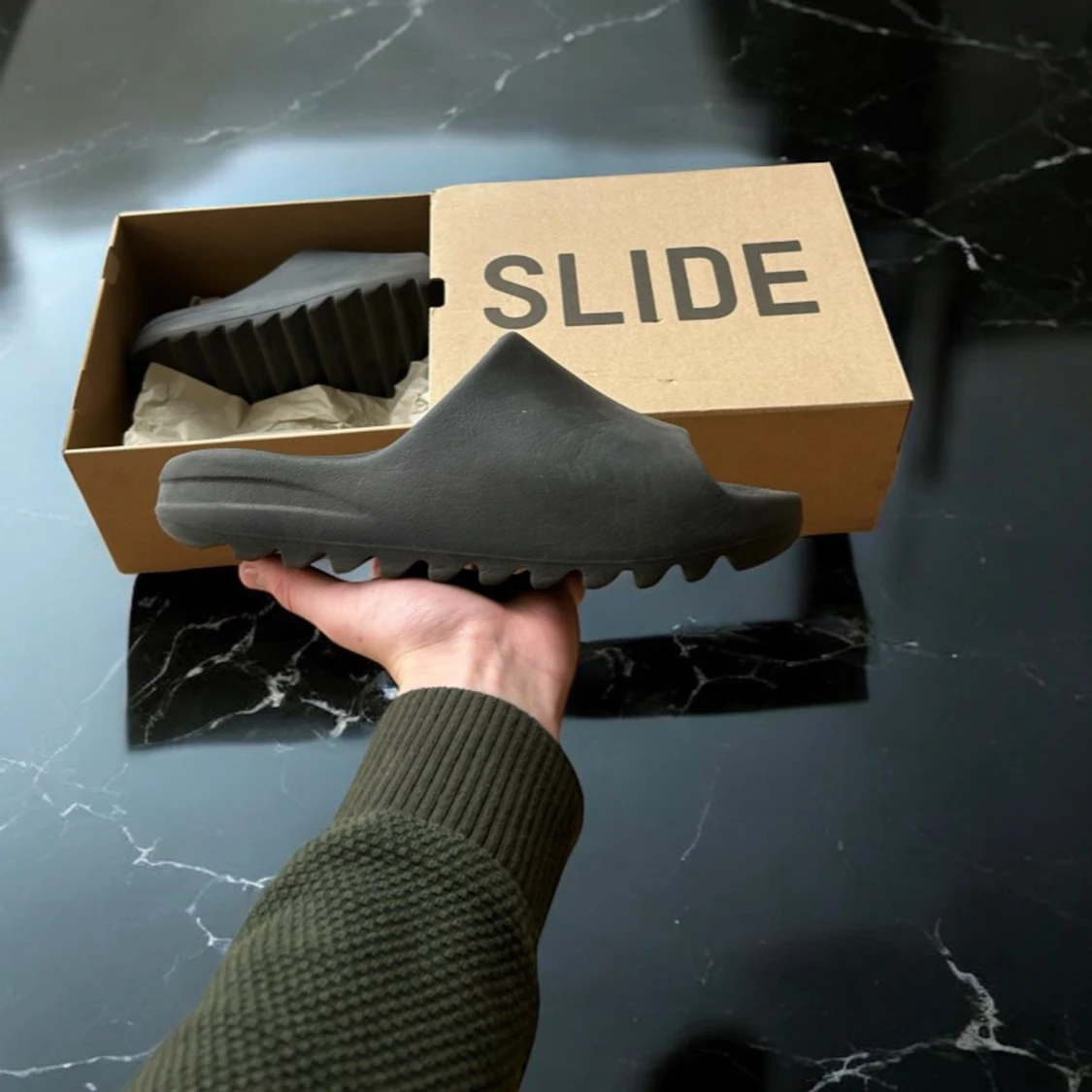 Adidas Yeezy Slide onyx