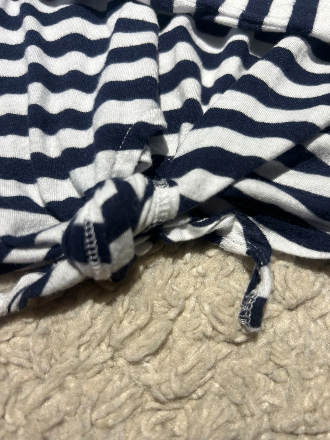 Randig knyttröja  - 1