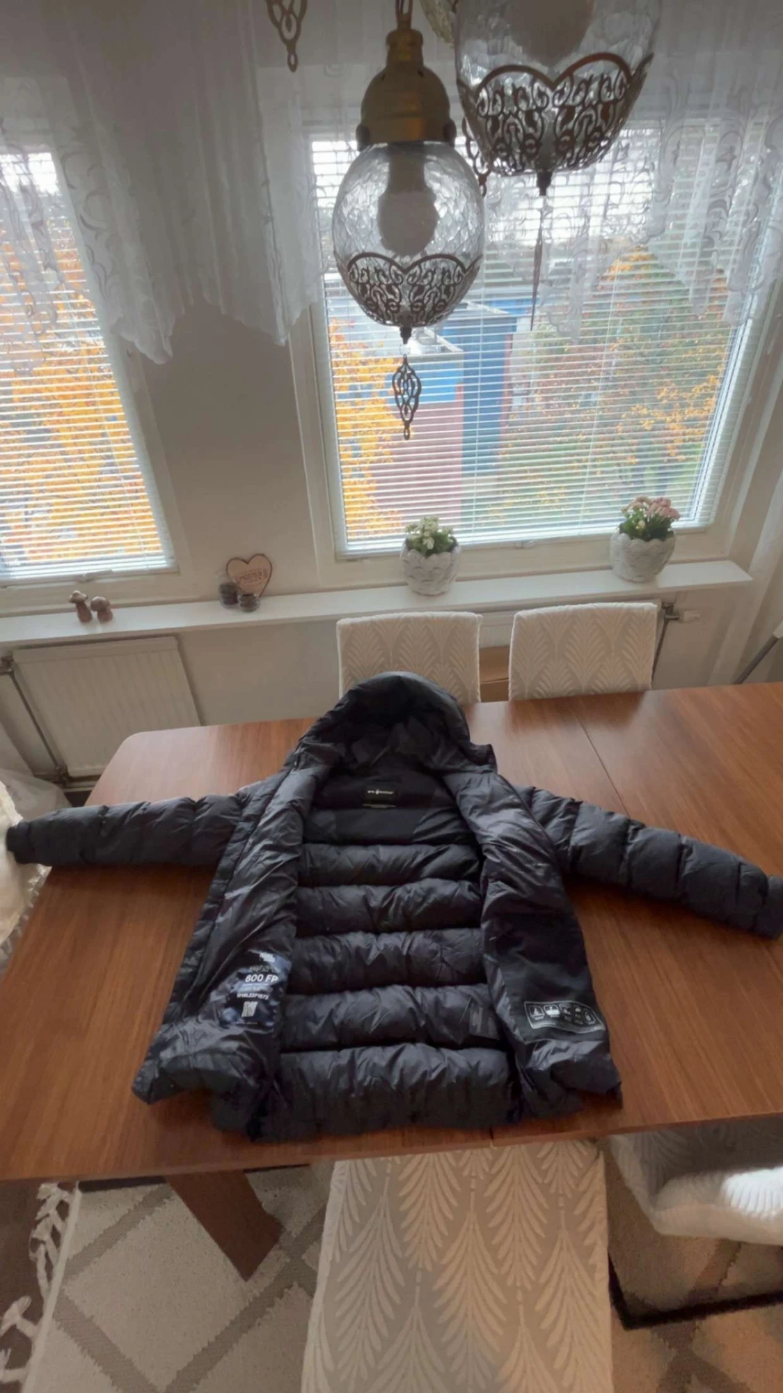 Svart dunjacka med huva från Dobsom - 2