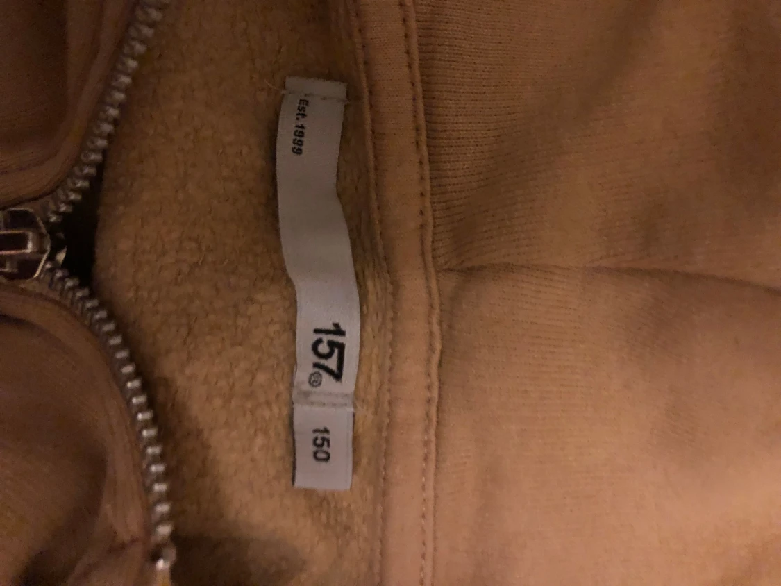 Beige hoodie med dragkedja från 157 - 2