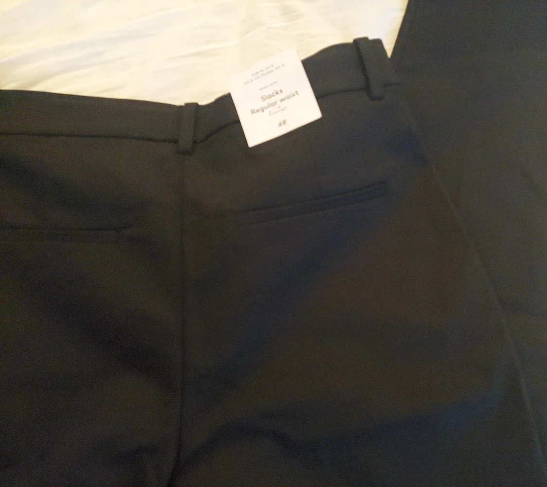 Svarta kostymbyxor från H&M, strl 44 - 5