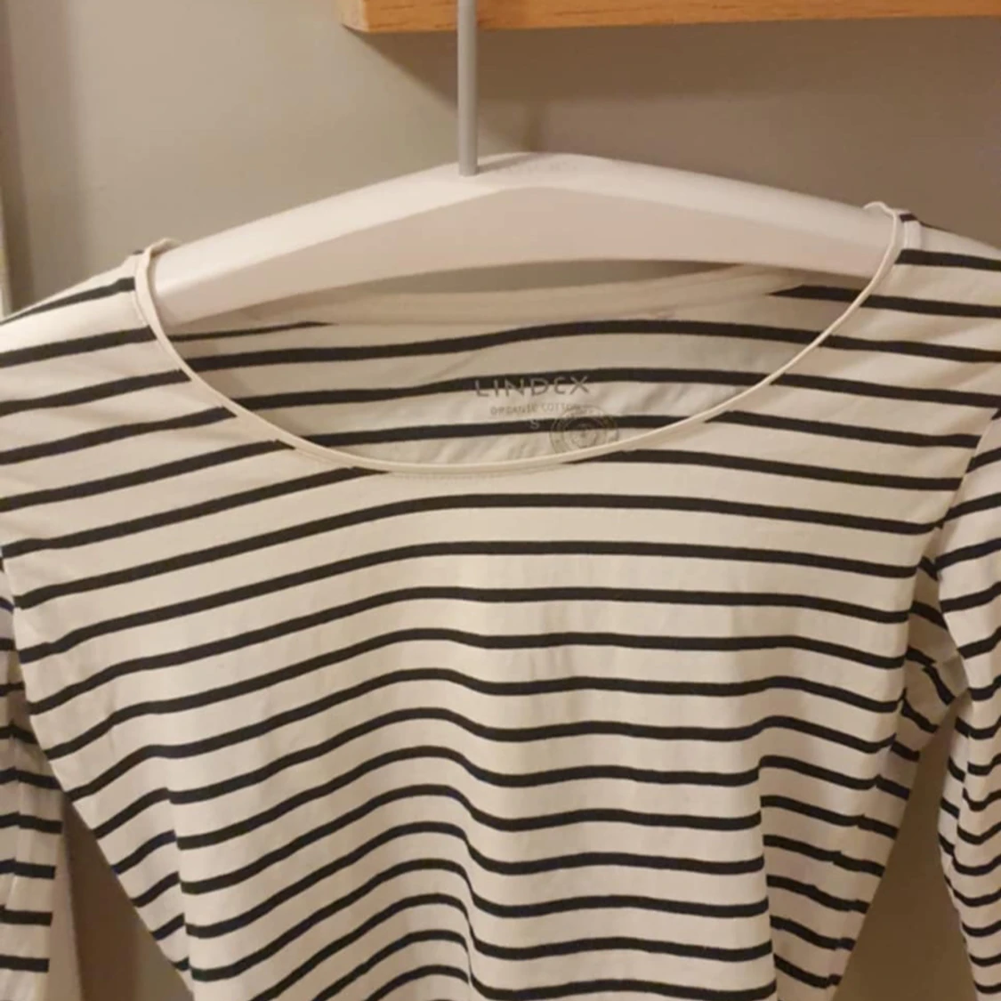 Randig långärmad tröja från Lindex - 1