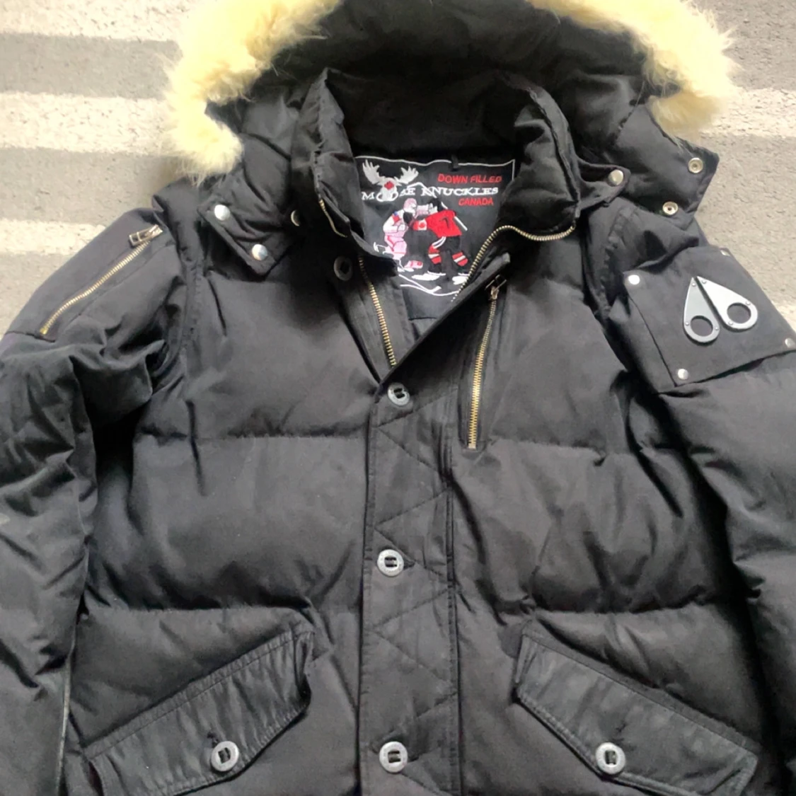 Svart dunjacka Moose Knuckles