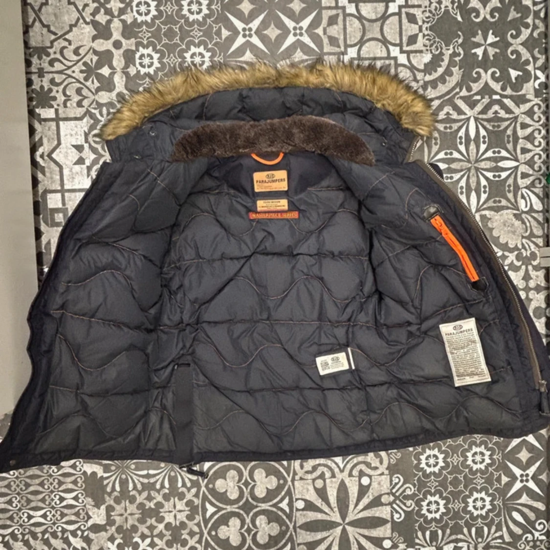 Mörkblå Parajumpers dunjacka med päls - 3