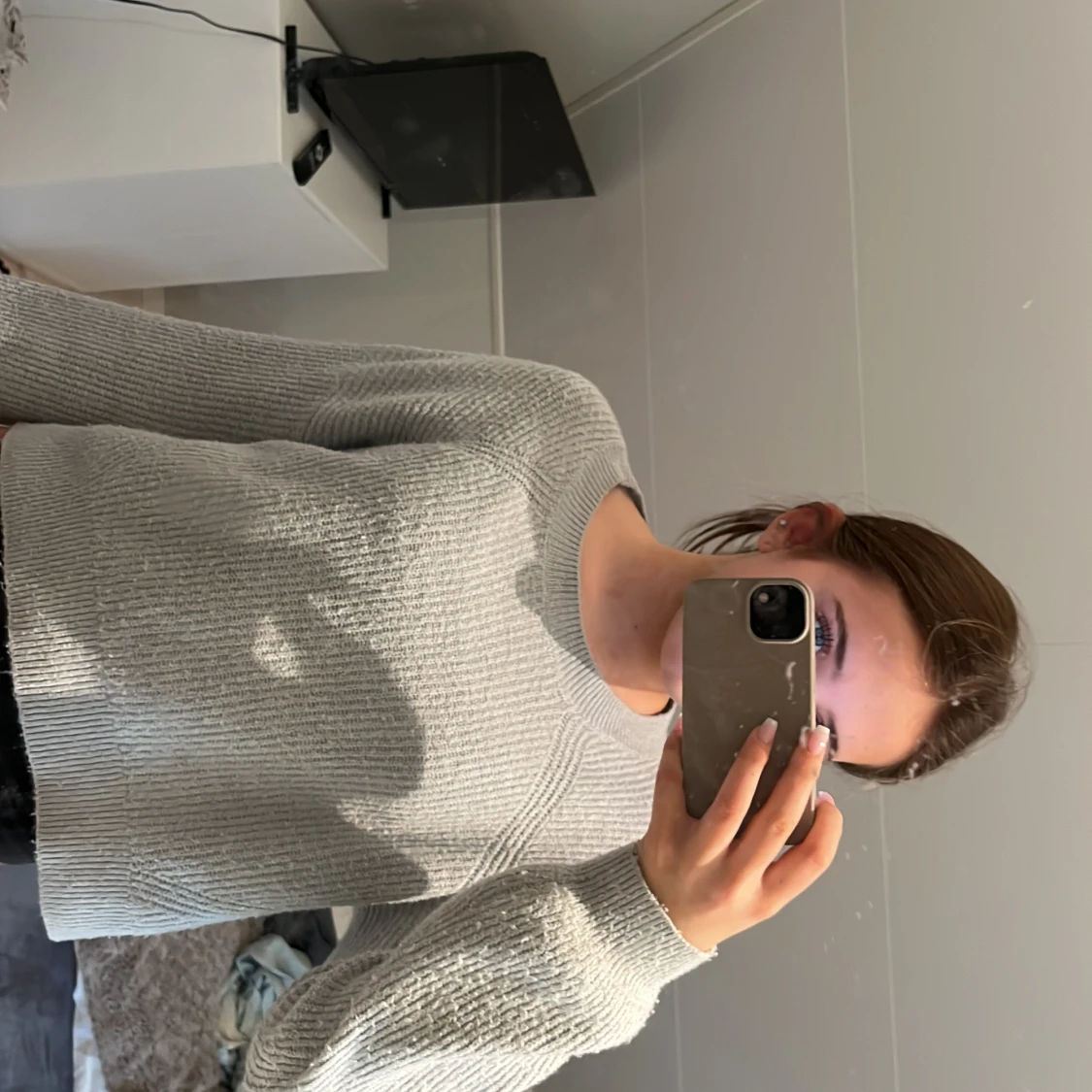 Ljusgrå stickad tröja från KappAhl - 1