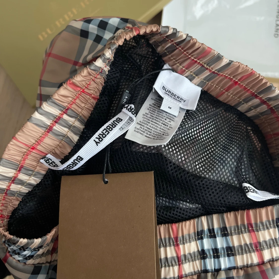 Burberry badshorts - 1