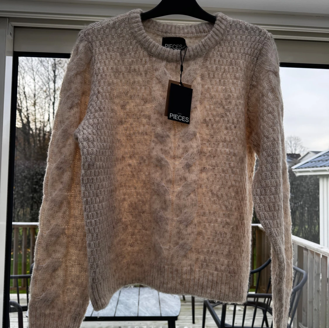 Beige stickad tröja  - 3