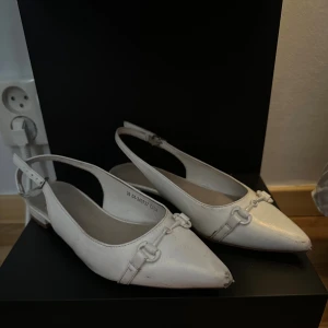 Skor - Ballerina skor med detalj🤍