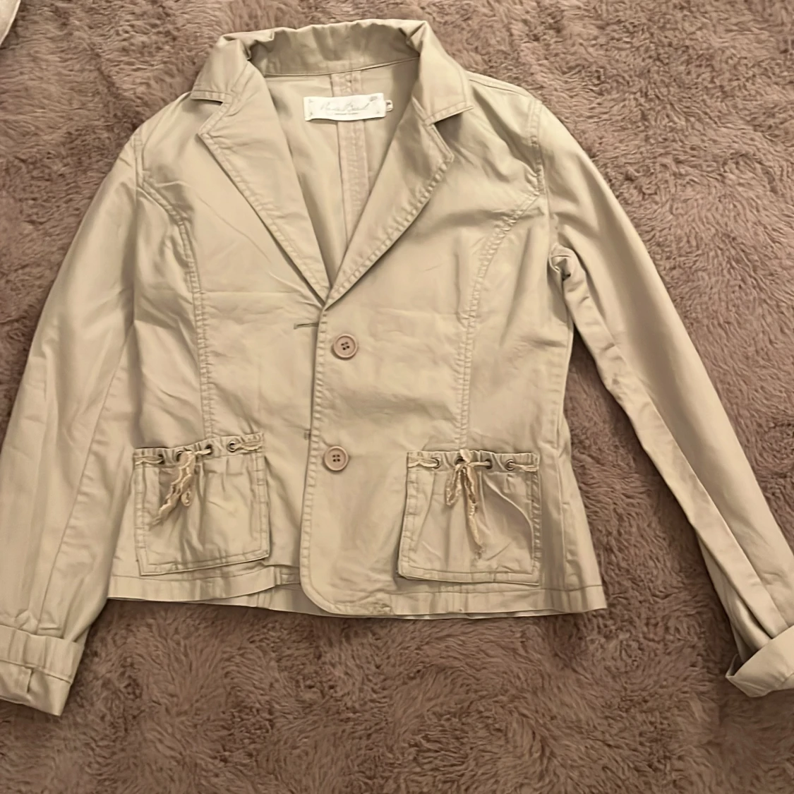 Beige kavajjacka med snörning - 3